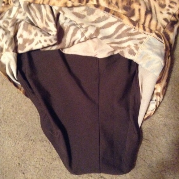 One Piece Swimsuit - Picture 6 of 7